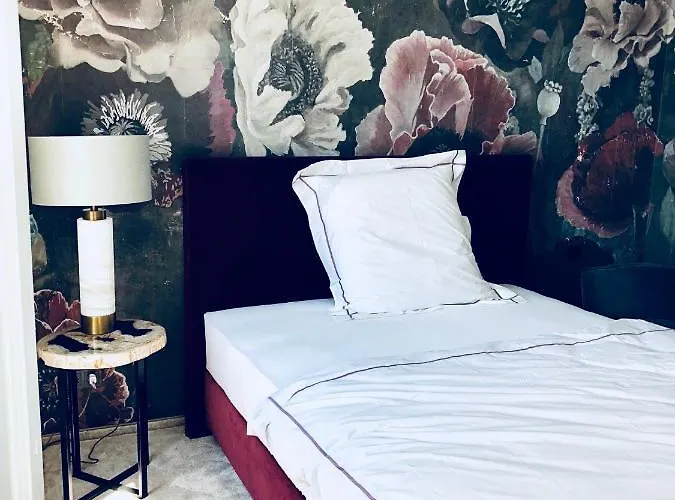 Luxus 5 Zi-wohnung + Balkon In Top-lage Ffm+klima Apartamento *