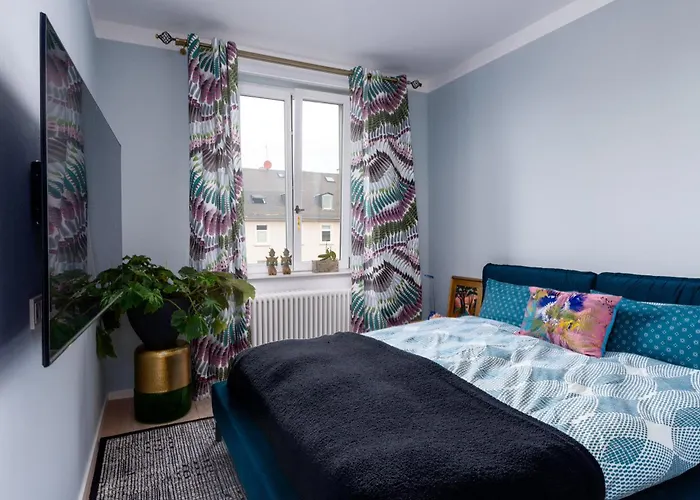 Luxus 5 Zi-wohnung + Balkon In Top-lage Ffm+klima Apartamento *